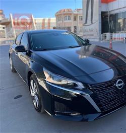 نيسان ألتيما